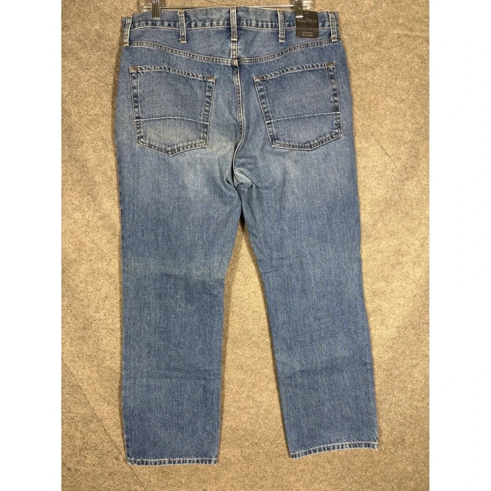 Nautica Mens Relaxed Fit Jeans Medium Wash Blue Denim 36x30‎ Straight Leg